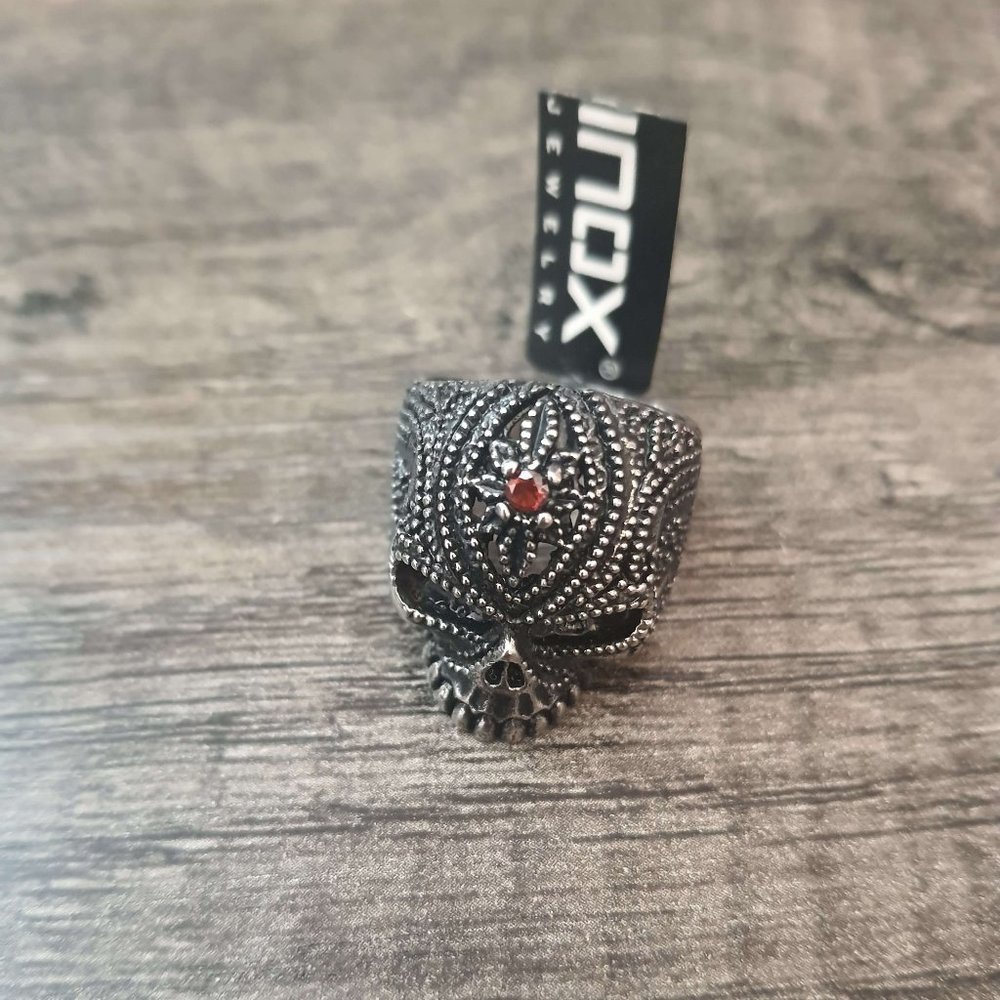 Women's Stainless Steel Skull Ring With Simulated Ruby Size 8 Brand New